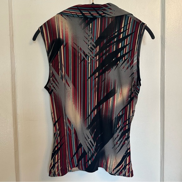 KNITENJIN Colorful Printed V-Neck Tank Top with Collar - Picture 2 of 5